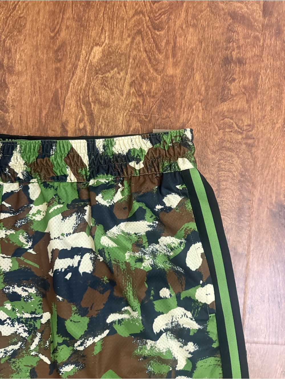 Nike Men's Green Camo Athletic Shorts with Black Trim - Picture 4 of 15